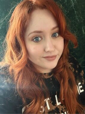 Meet your Posher, Halie
